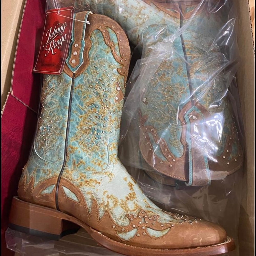 NEW WITH TAGS. Johnny Ringo Women’s Size 8.5 Boots